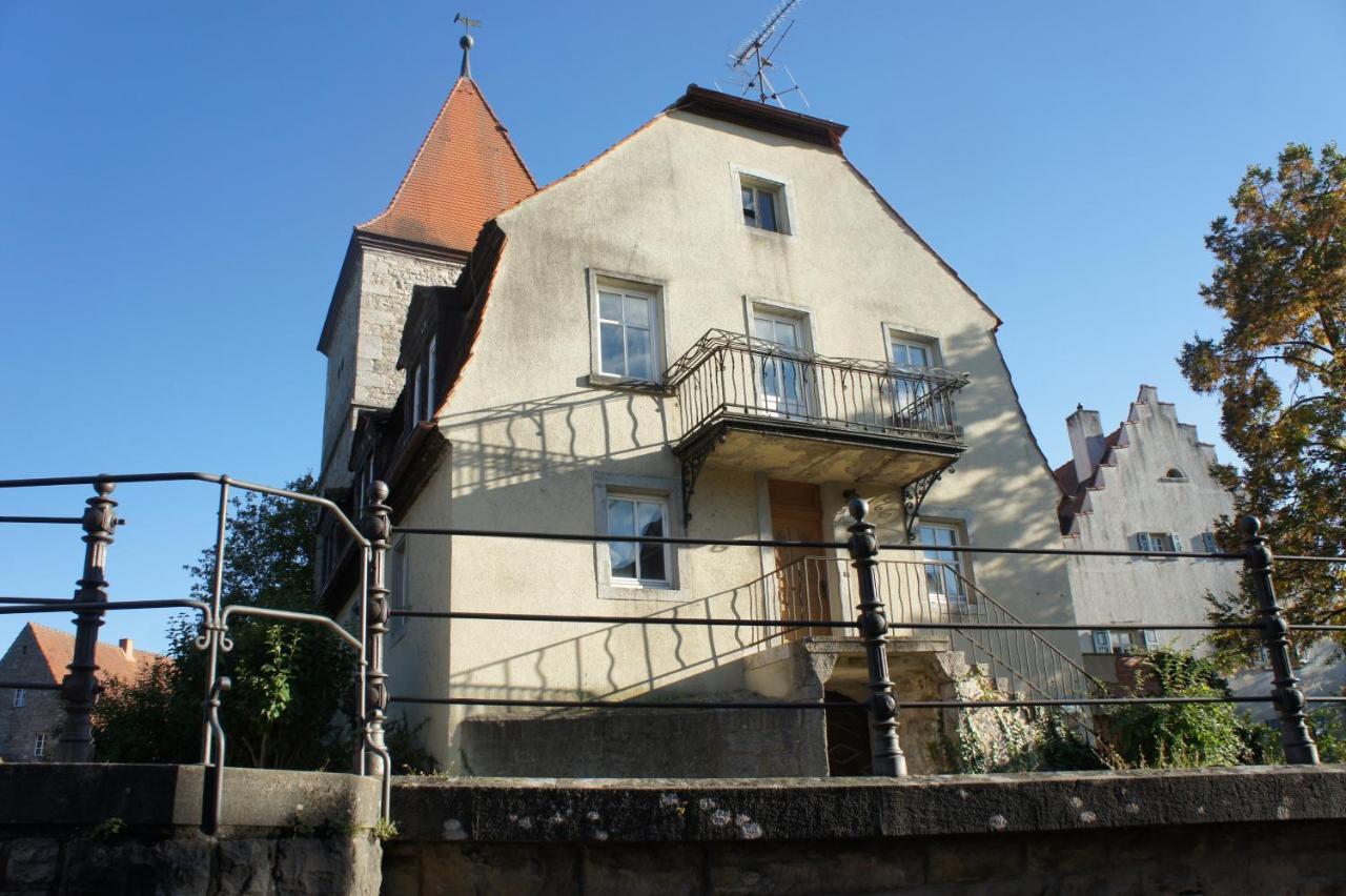 wunderschöne Ferienwohnung in Winterhausen mit Küche, Bad und Piano Exterior foto